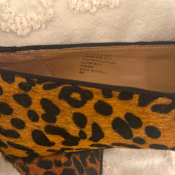 Banana Republic leopard pumps, size 8. - Picture 4 of 4